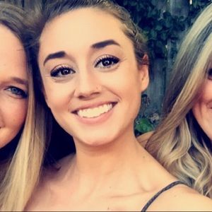 Meet your Posher, Christina